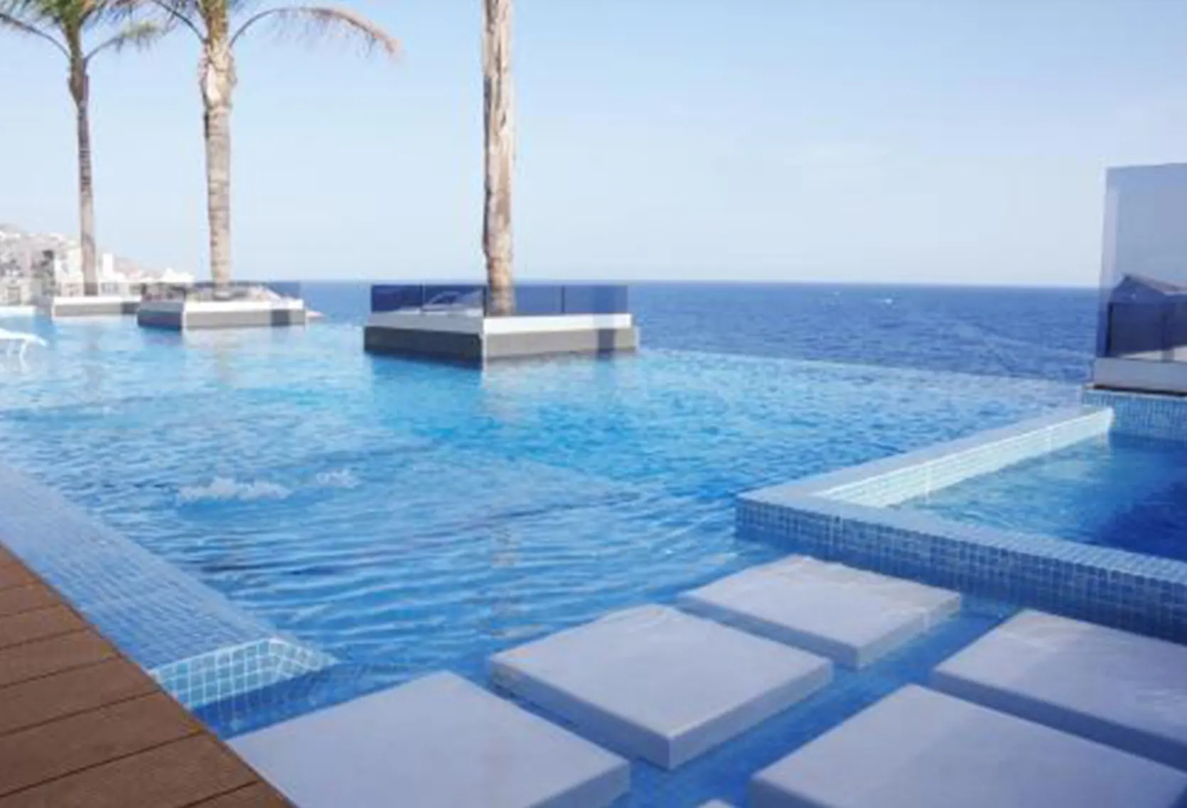 Ocean Drive - Mar Holidays